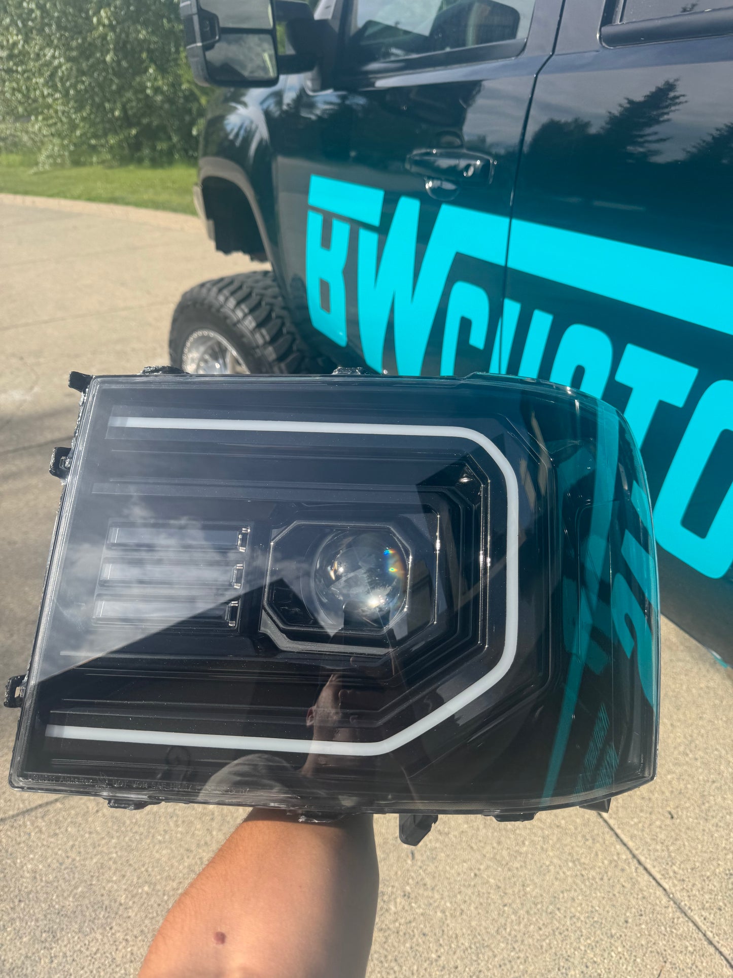 07-14 GMC Sierra AlphaRex Headlights