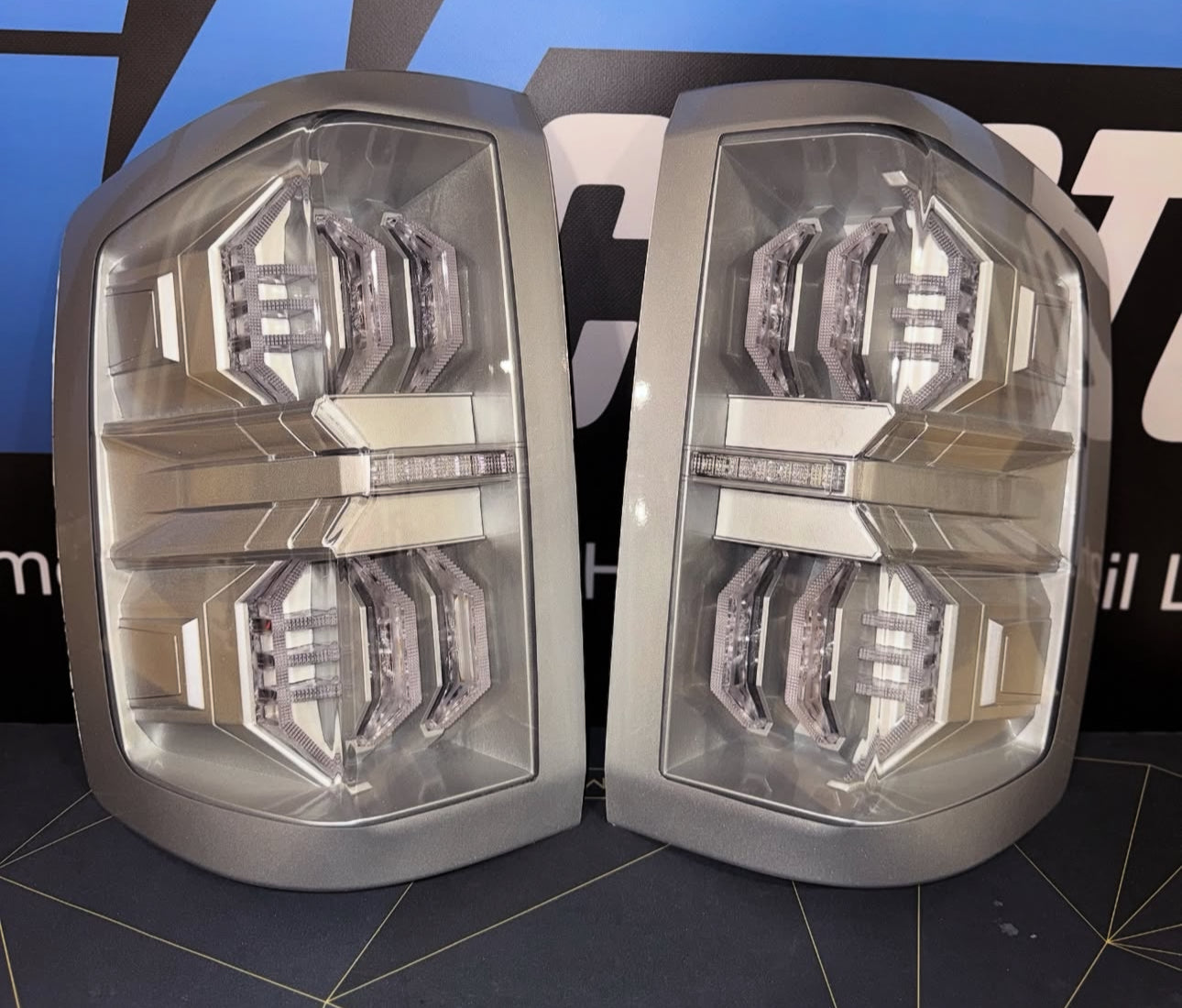 14-18 Chevrolet Silverado Akkon Led Tails