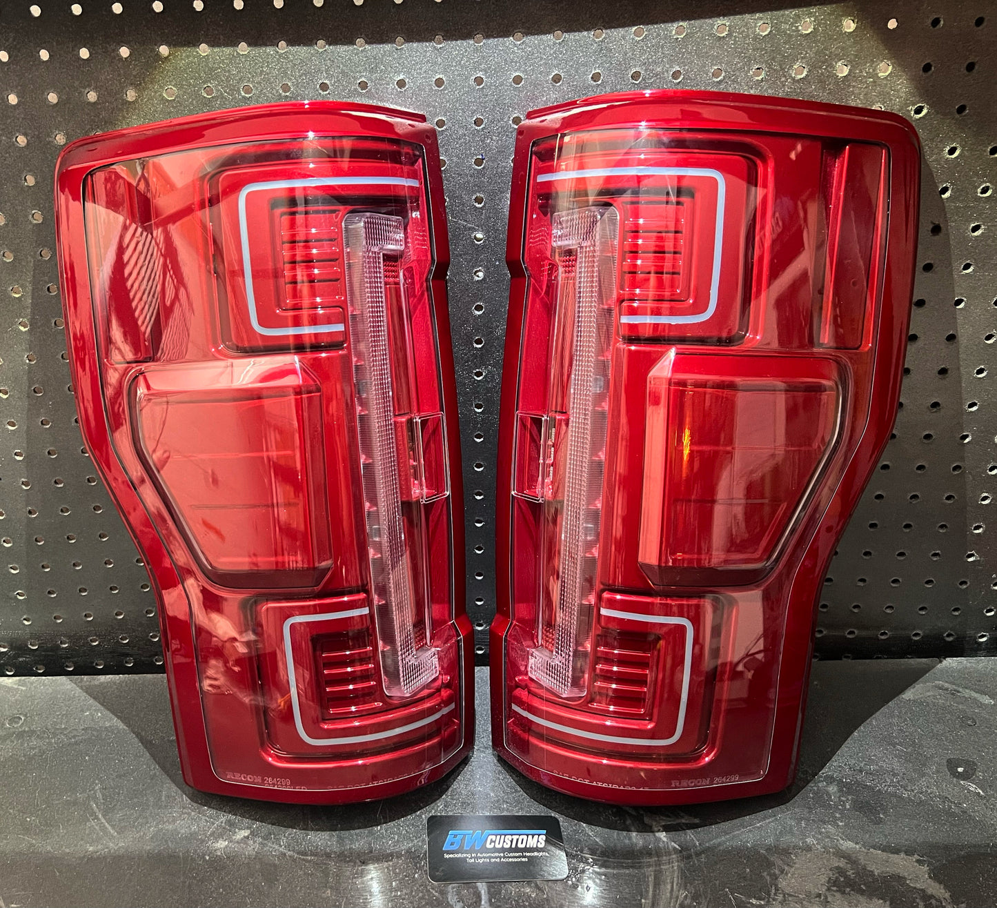 2017-22 Ford Super-Duty Recon Led Tail Lights