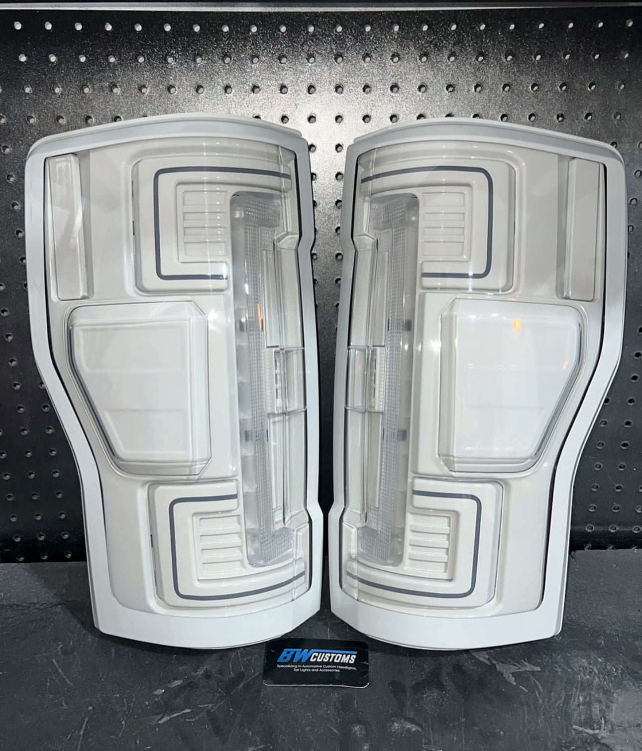 2017-22 Ford Super-Duty Recon Led Tail Lights