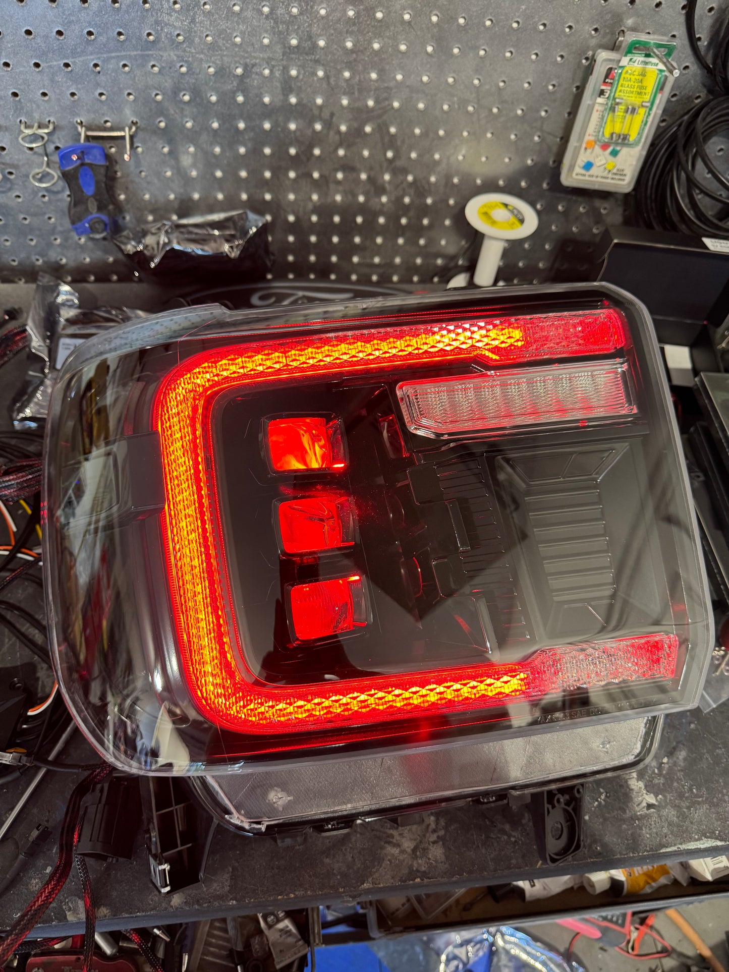 14-18 GMC Sierra Vland Led Projector Headlights